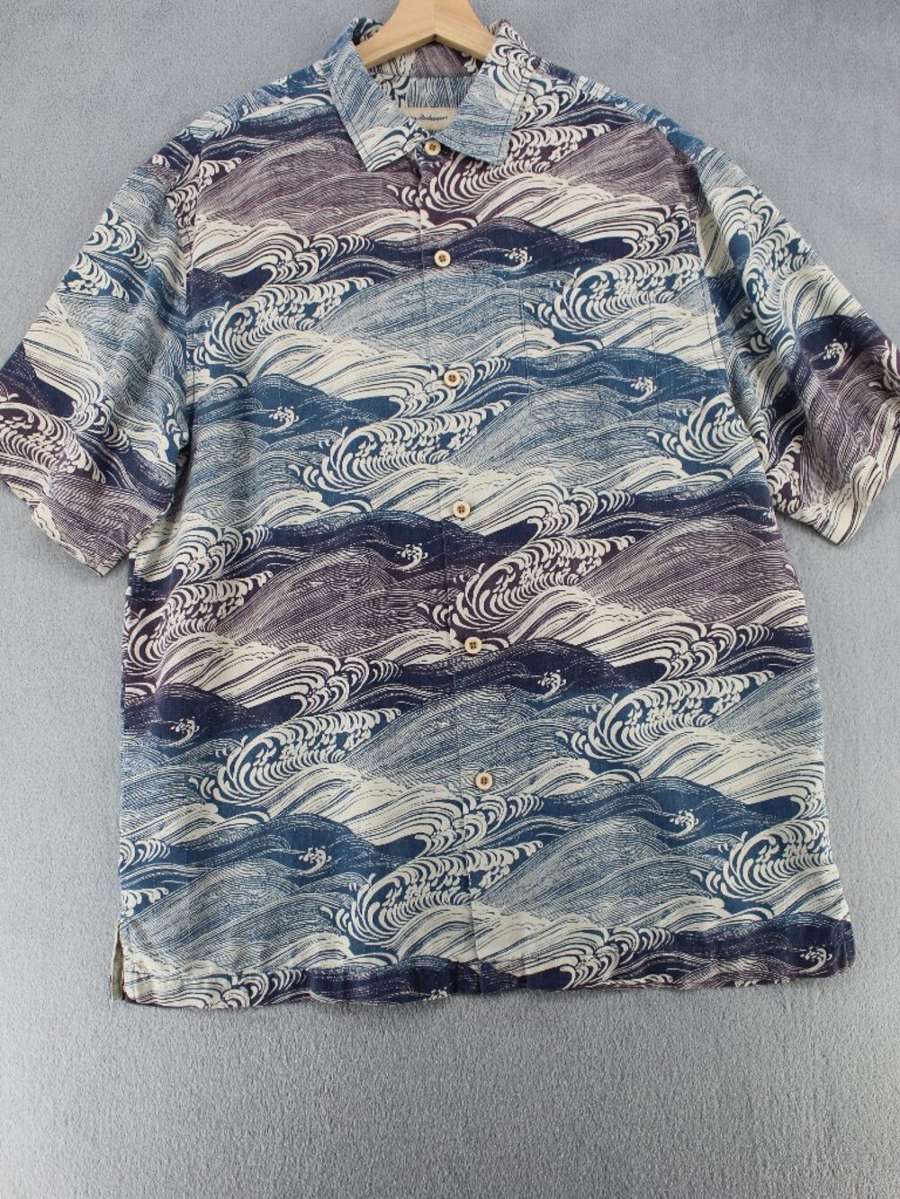 Tommy Bahama Men’s L 100% Silk Wave Print Hawaiian Shirt Blue Original Fit